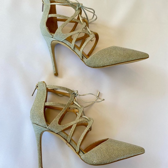 Gorgeous Badgley Mischka heels - Picture 3 of 12